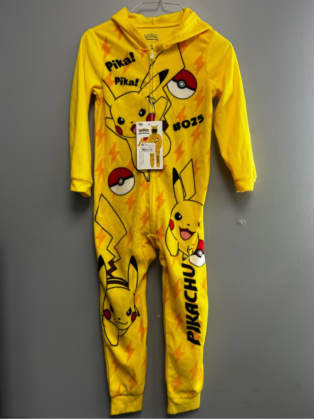 Pokemon Pikachu Yellow Kids One-Piece Fleece costume Pajamas small